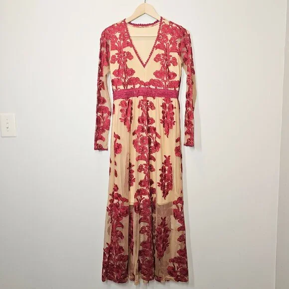 Chicwish Size XS V-neck floral embroidered mesh maxi dress wine red - Picture 2 of 15